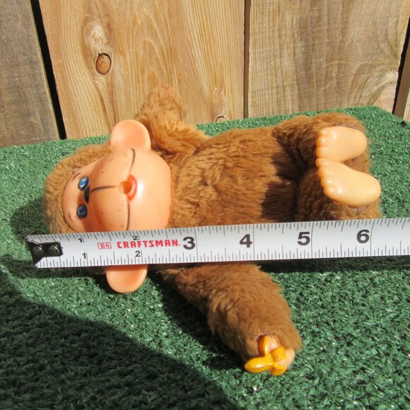 Set of 2 Vintage Gorilla Monkey Thumb/Banana Sucker Plush Stuffed Animal Gonga - Picture 10 of 10